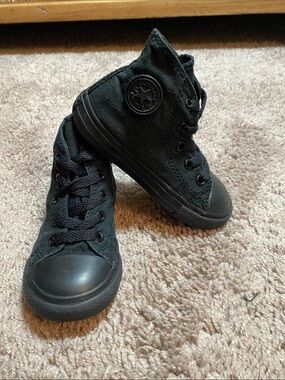 Converse Chuck Taylor Kids' Black on black High-Top Canvas Sneakers size 7